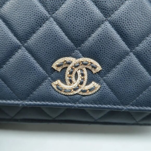 100% Authentic CHANEL Wallet on Chain Navy Leather Shoulder Bag - Picture 6 of 11